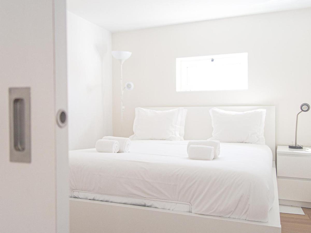 Baixa Chiado 2 Bedroom Duplex Apt With Ac Elevator Lisbon Exterior photo